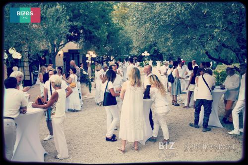 BIZ-and-Bises-15-garden-party-83