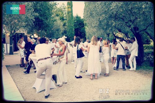 BIZ-and-Bises-15-garden-party-86